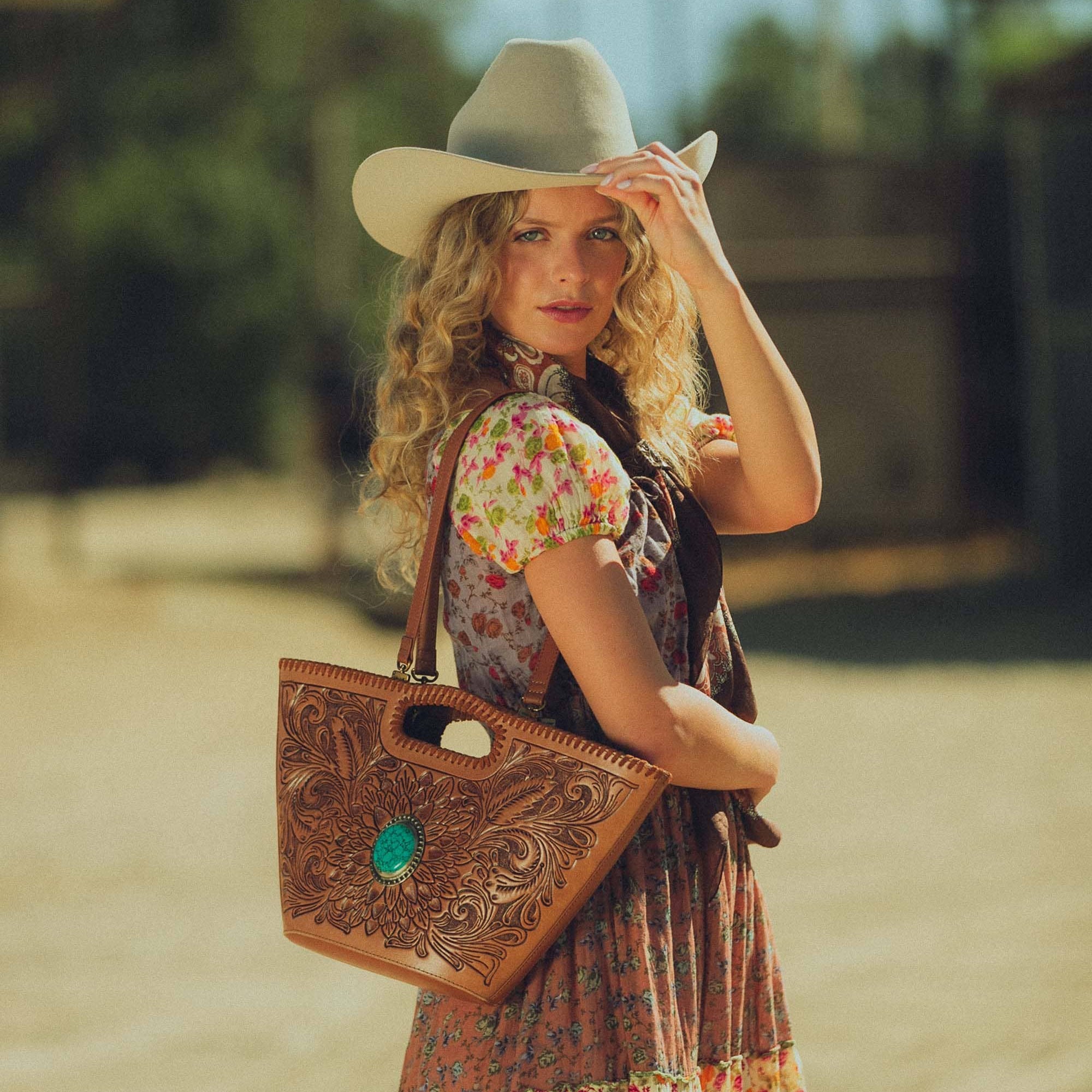 Desert Marigold Bucket Bag