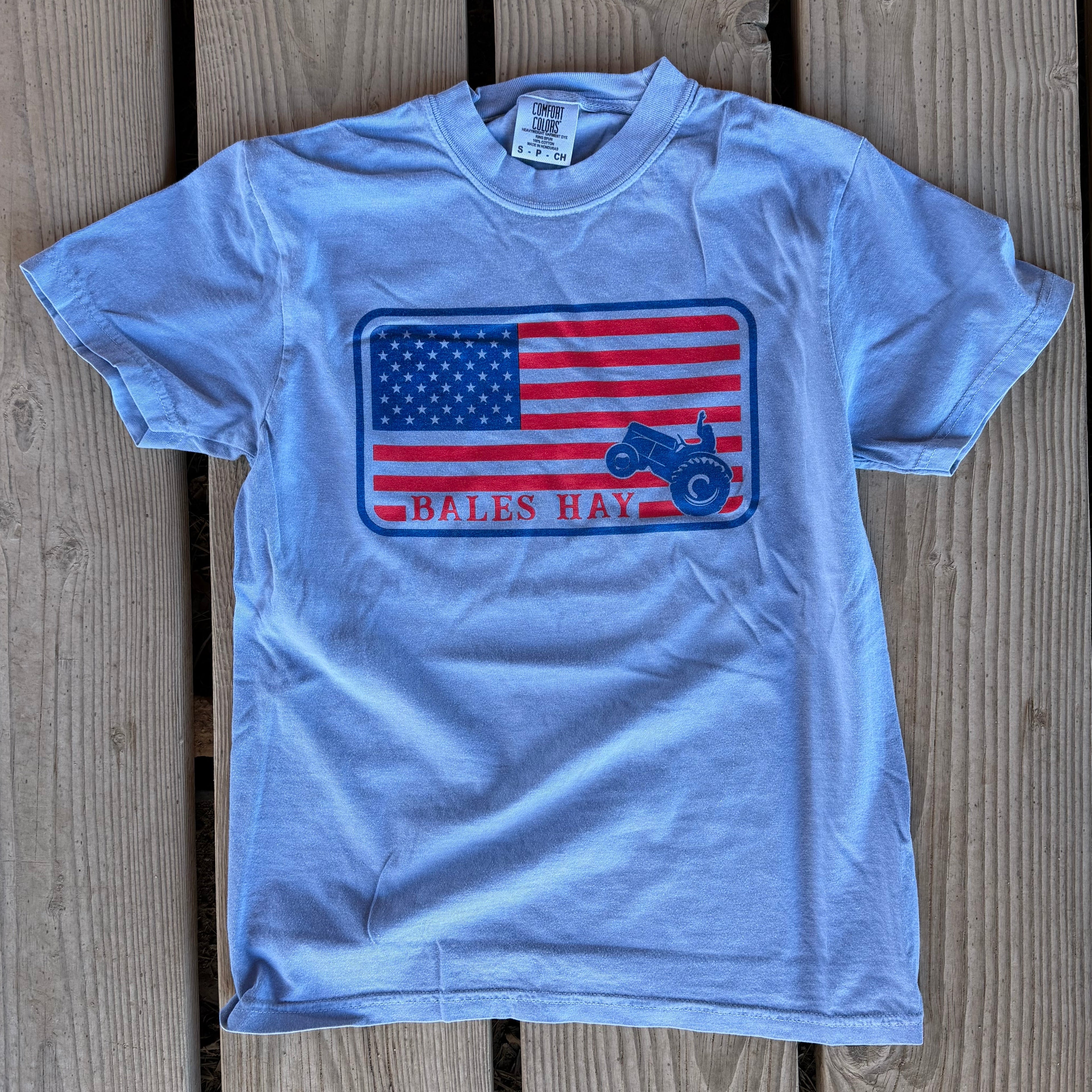 USA Flag Buckin' Tractor - Short Sleeve Tee